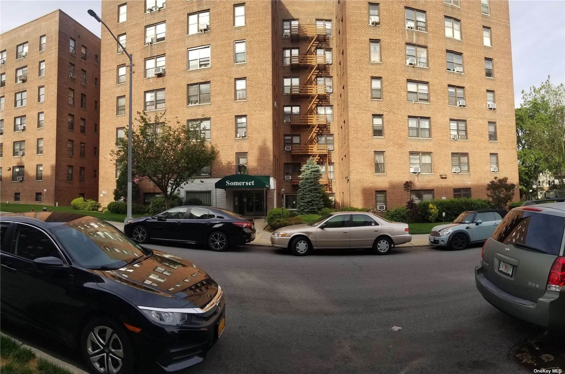 Residential Lease at 83-85 116th Street # 5C Richmond Hill, New York 11418 United States