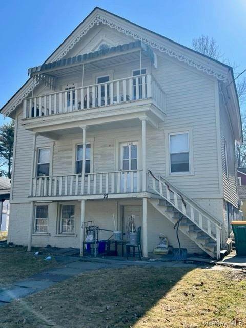 Residential Lease الساعة 23 Canal Street # 2 Ellenville, New York 12428 United States