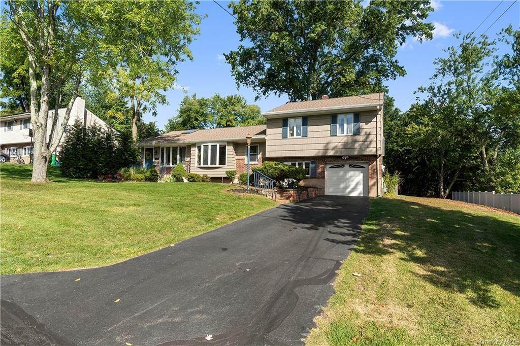 Residential for Sale at 98 Hayes Street Blauvelt, New York 10913 United States