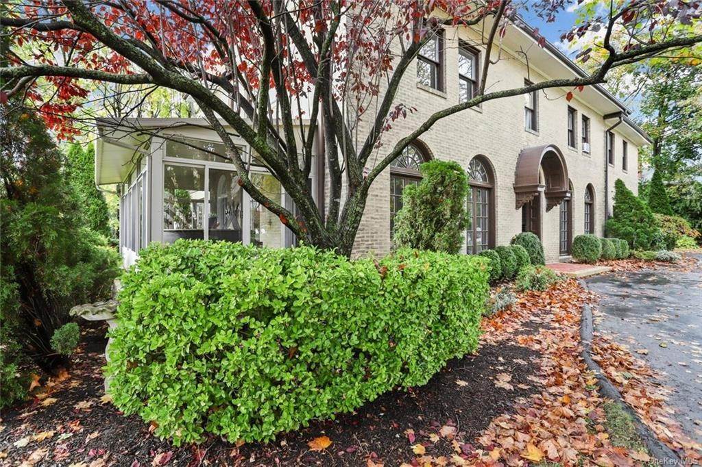 Residential for Sale at 12 Longvue Avenue New Rochelle, New York 10804 United States
