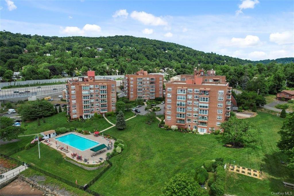 Residential for Sale at 1 Salisbury Point # 4C Nyack, New York 10960 United States