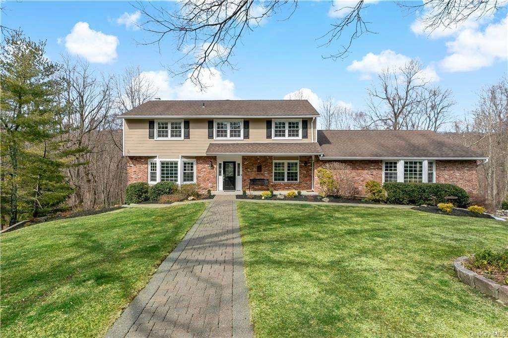 Residential for Sale at 400 Chestnut Court Yorktown Heights, New York 10598 United States