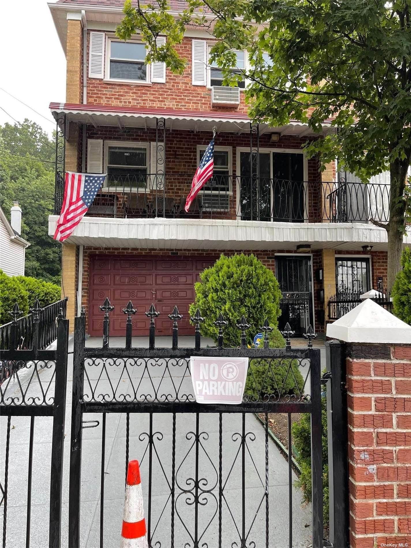 Residential Lease at 69-57 Alderton Street # 3 Fl Rego Park, New York 11374 United States