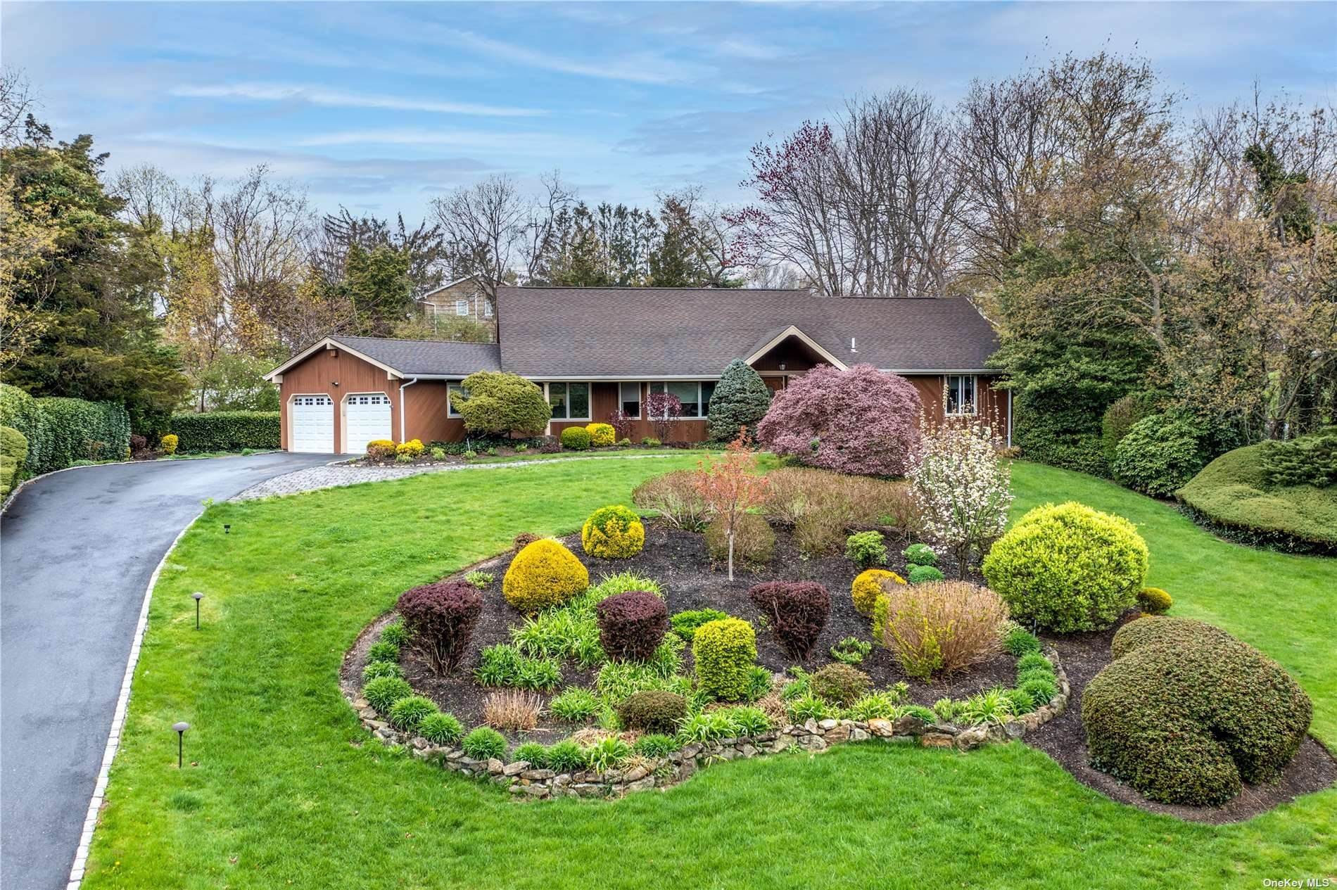 Residential for Sale at 29 Peppermill Lane Dix Hills, New York 11746 United States