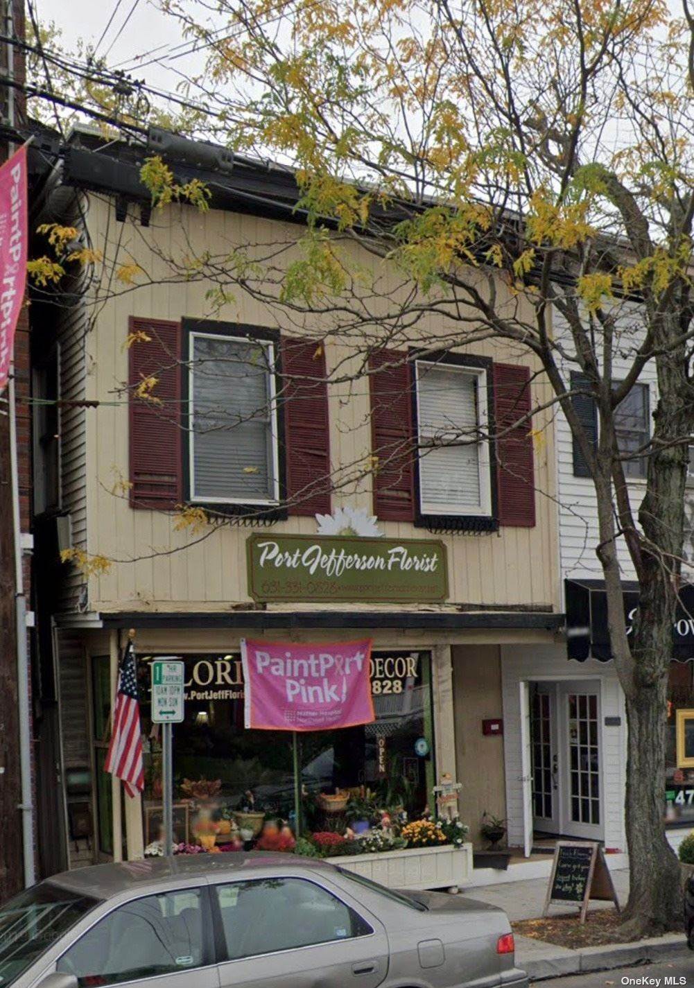 Жилой аренды в 410 Main Street # A Port Jefferson, Нью-Йорк 11777 Соединенные Штаты
