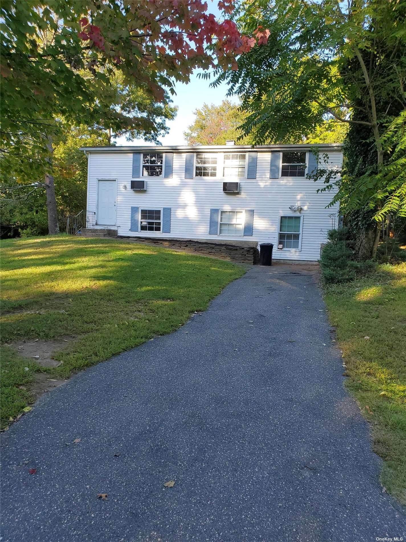 Residential Lease at 291 Old Town Road East Setauket, New York 11733 United States
