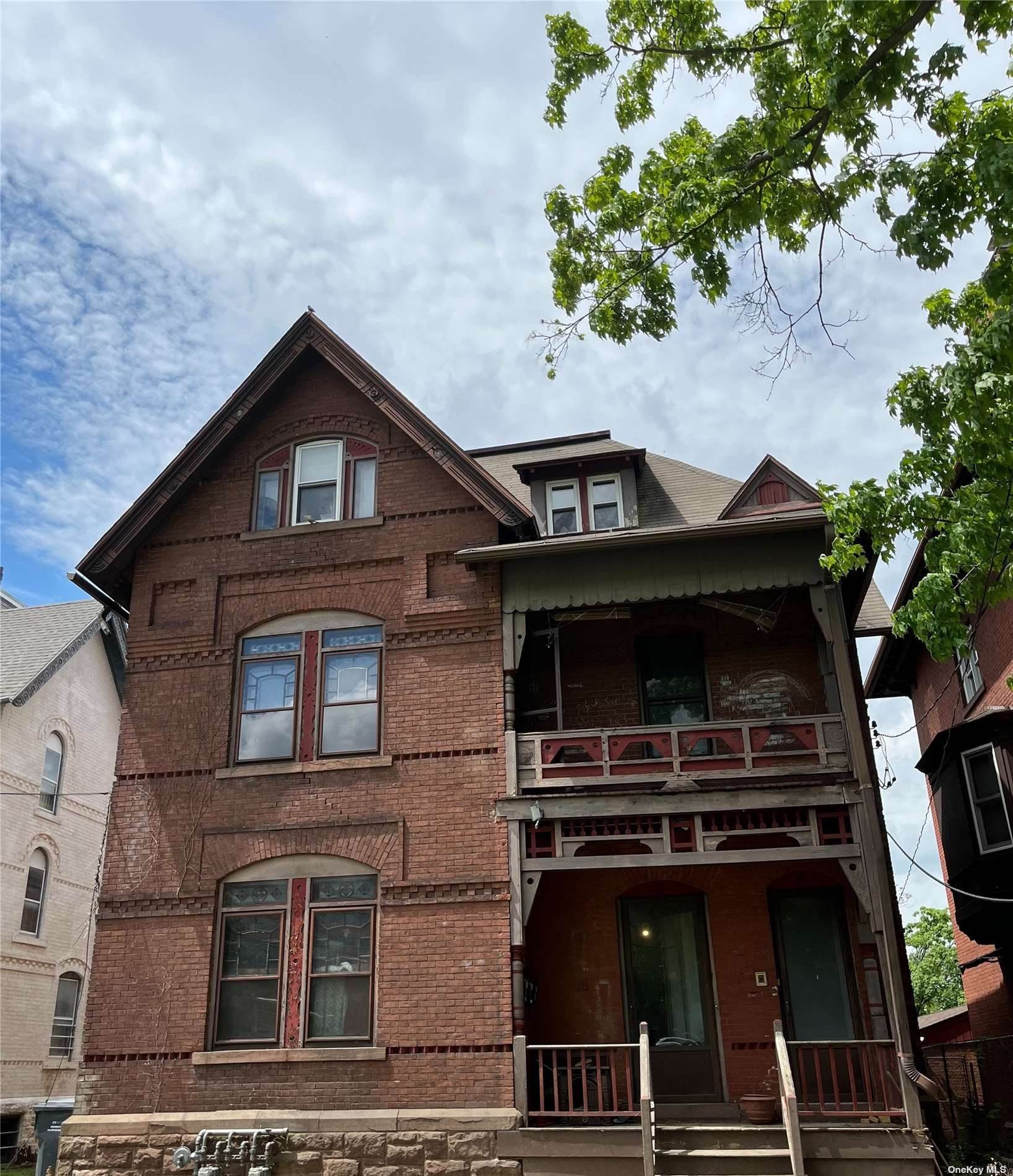 Residential Lease at 65 Imlay Street # 3rd Fl Hartford, Connecticut 06105 United States