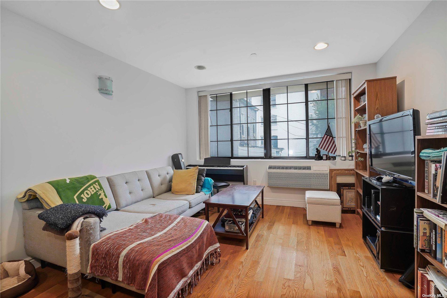 Residential Lease at 311 Saint Nicholas Avenue # 2G Ridgewood, New York 11385 United States