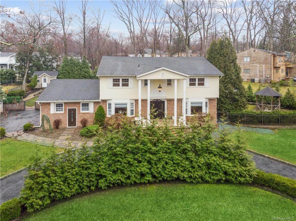 Residential for Sale at 29 Woodhaven Drive New City, New York 10956 United States