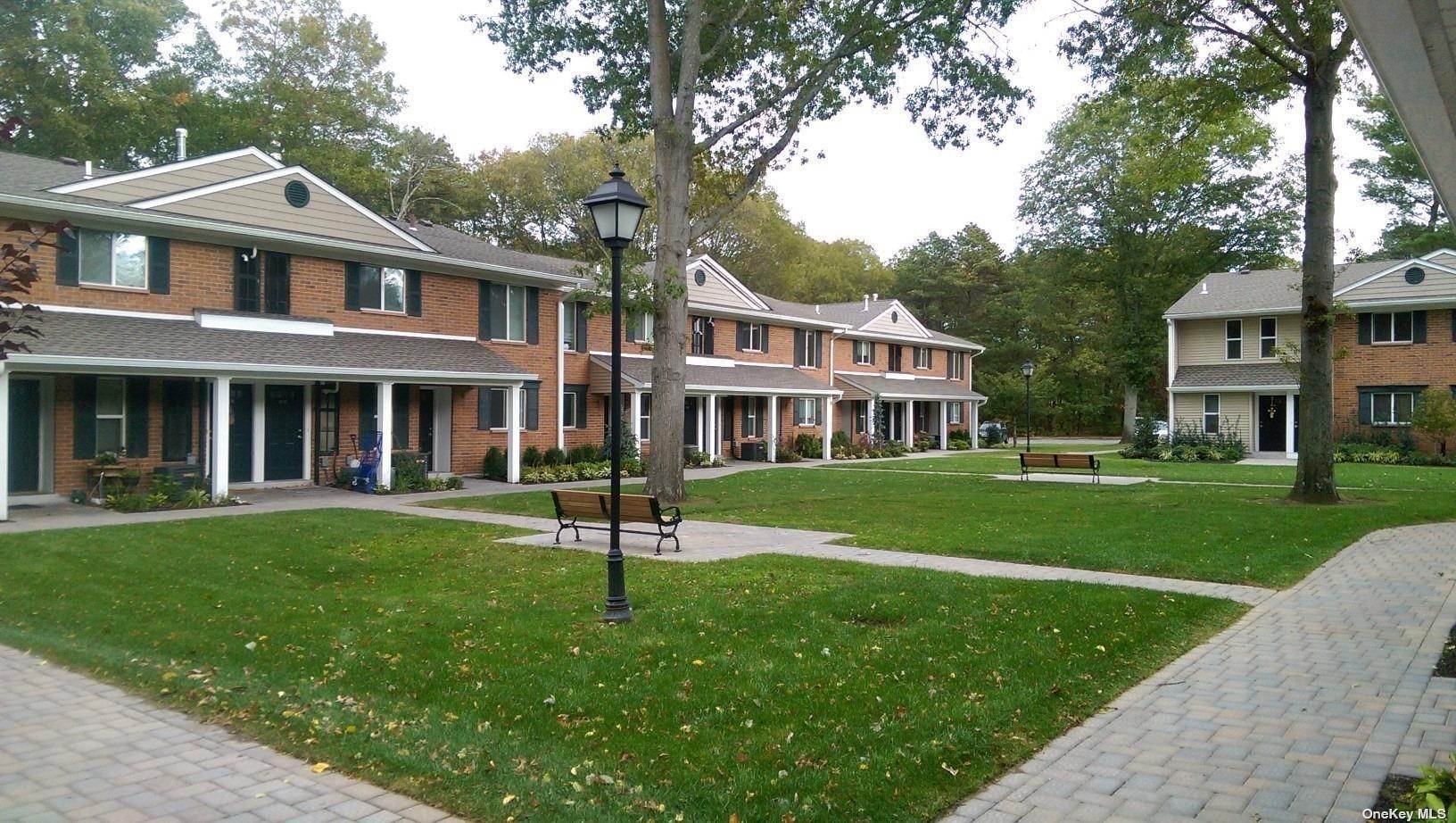 Residential Lease at 45 Country Club Drive # 28C Coram, New York 11727 United States