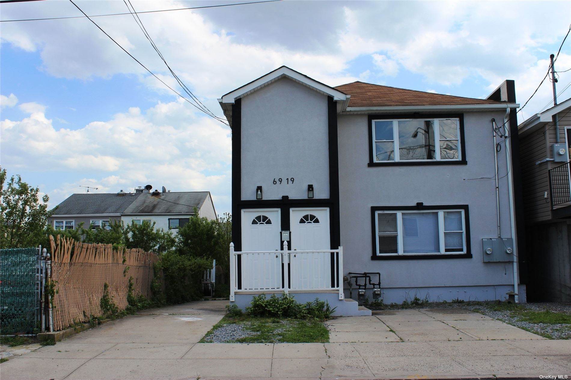 Residential Lease at 69-19 Bayfield Avenue Arverne, New York 11692 United States