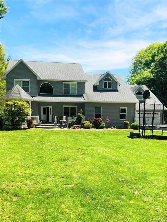Residential for Sale at 302 Fair Oaks Road Middletown, New York 10940 United States