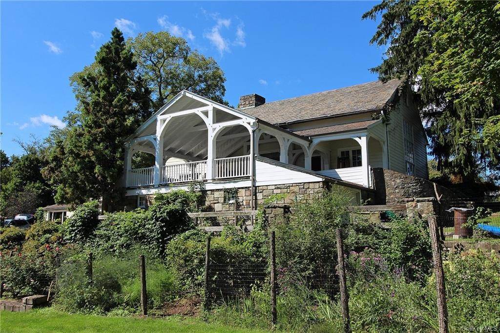 Residential for Sale at 100 Pleasant Hill Road New Windsor, New York 12553 United States