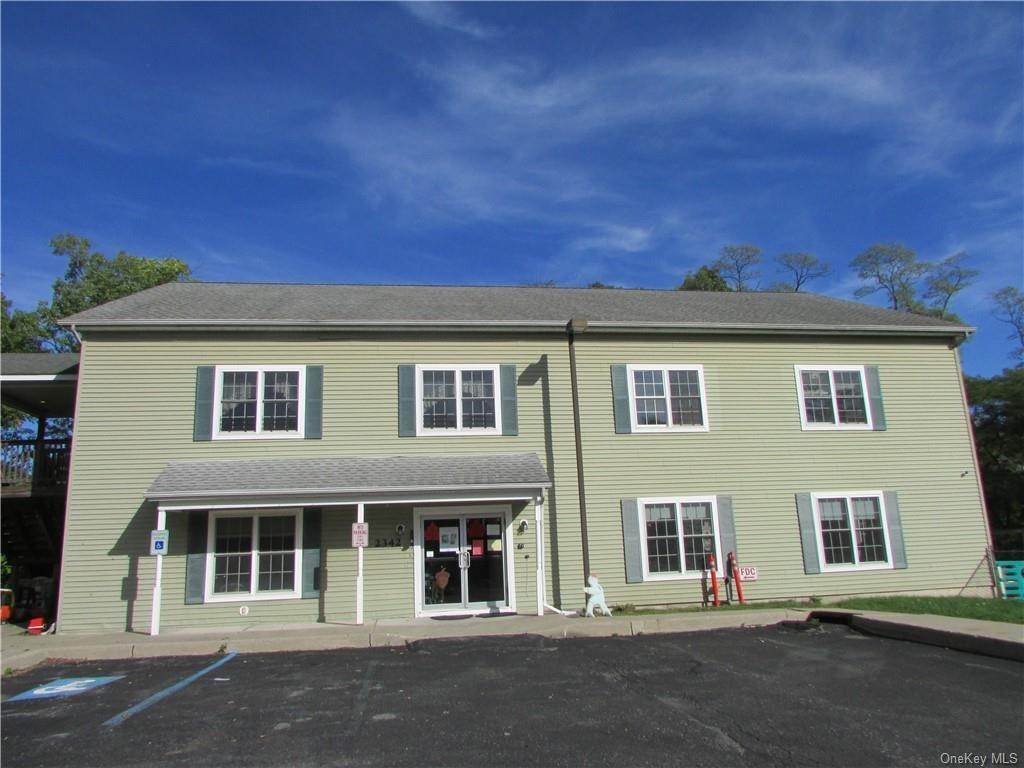 Residential Lease الساعة 2342 State Route 32 # 1 New Windsor, New York 12553 United States