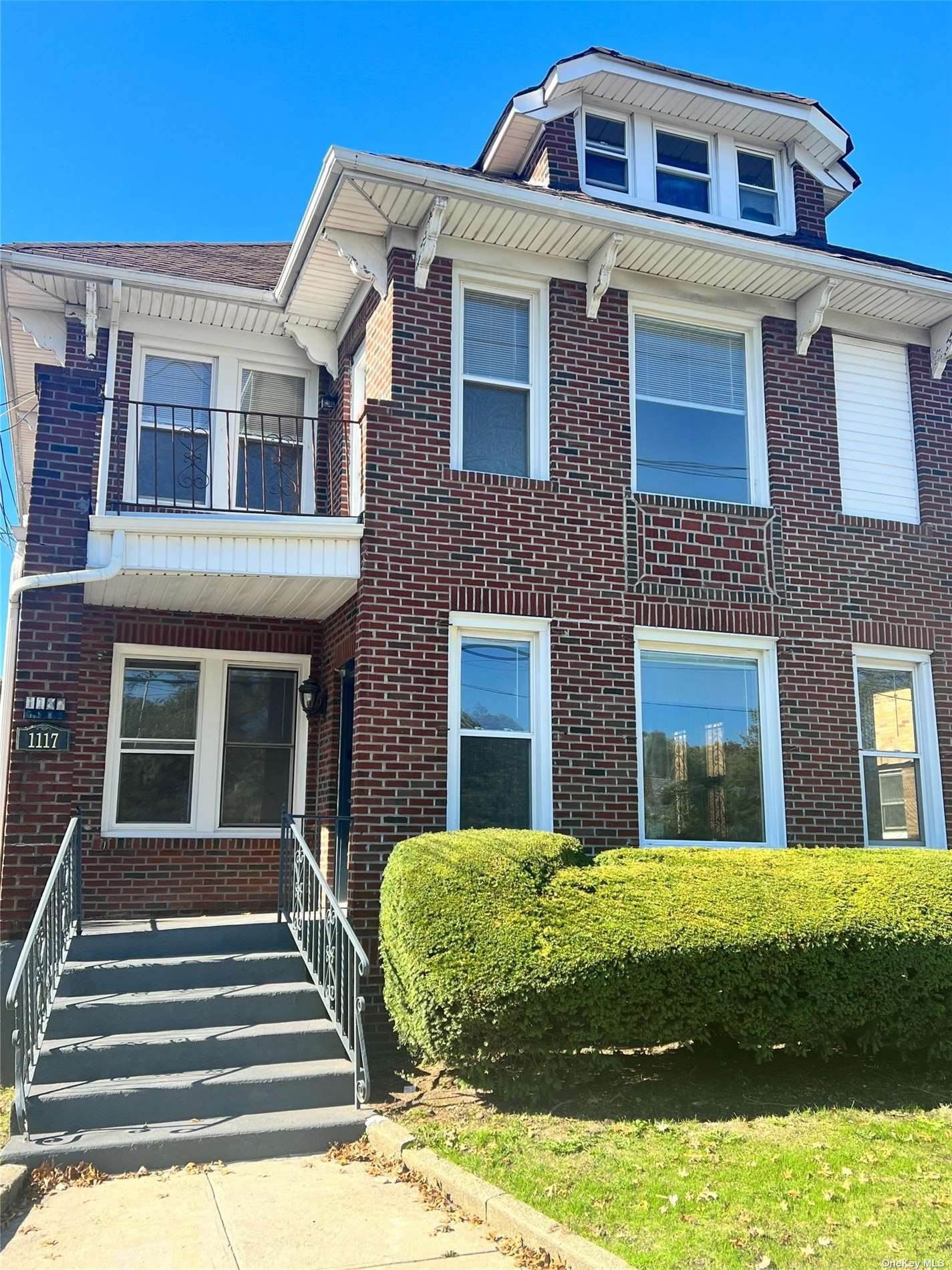 Residential Lease at 1117 Doughty Boulevard # #3 Lawrence, New York 11559 United States