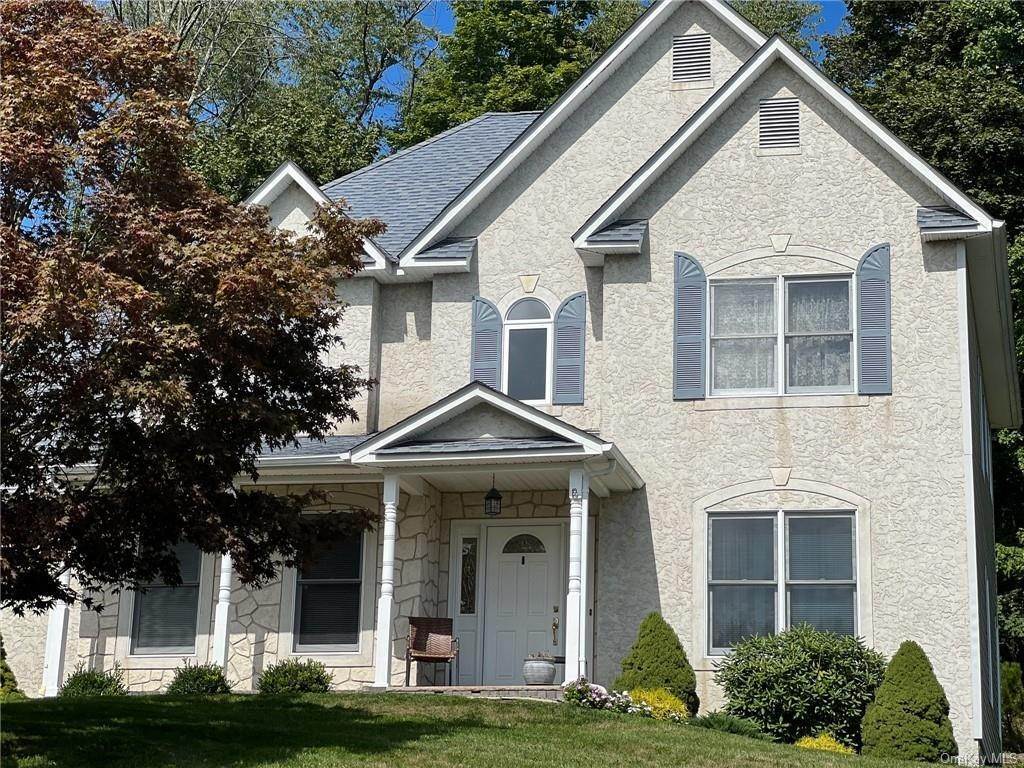Residential for Sale at 22 Valley View Circle Warwick, New York 10990 United States