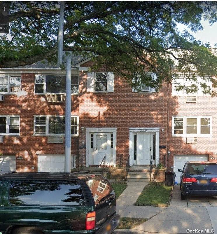 Arrendamiento Residencial en 89-31 Pontiac Street # 2nd Fl Queens Village, Nueva York 11427 Estados Unidos
