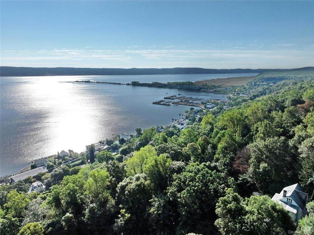 Residential for Sale at 802 Route 9W S Nyack, New York 10960 United States