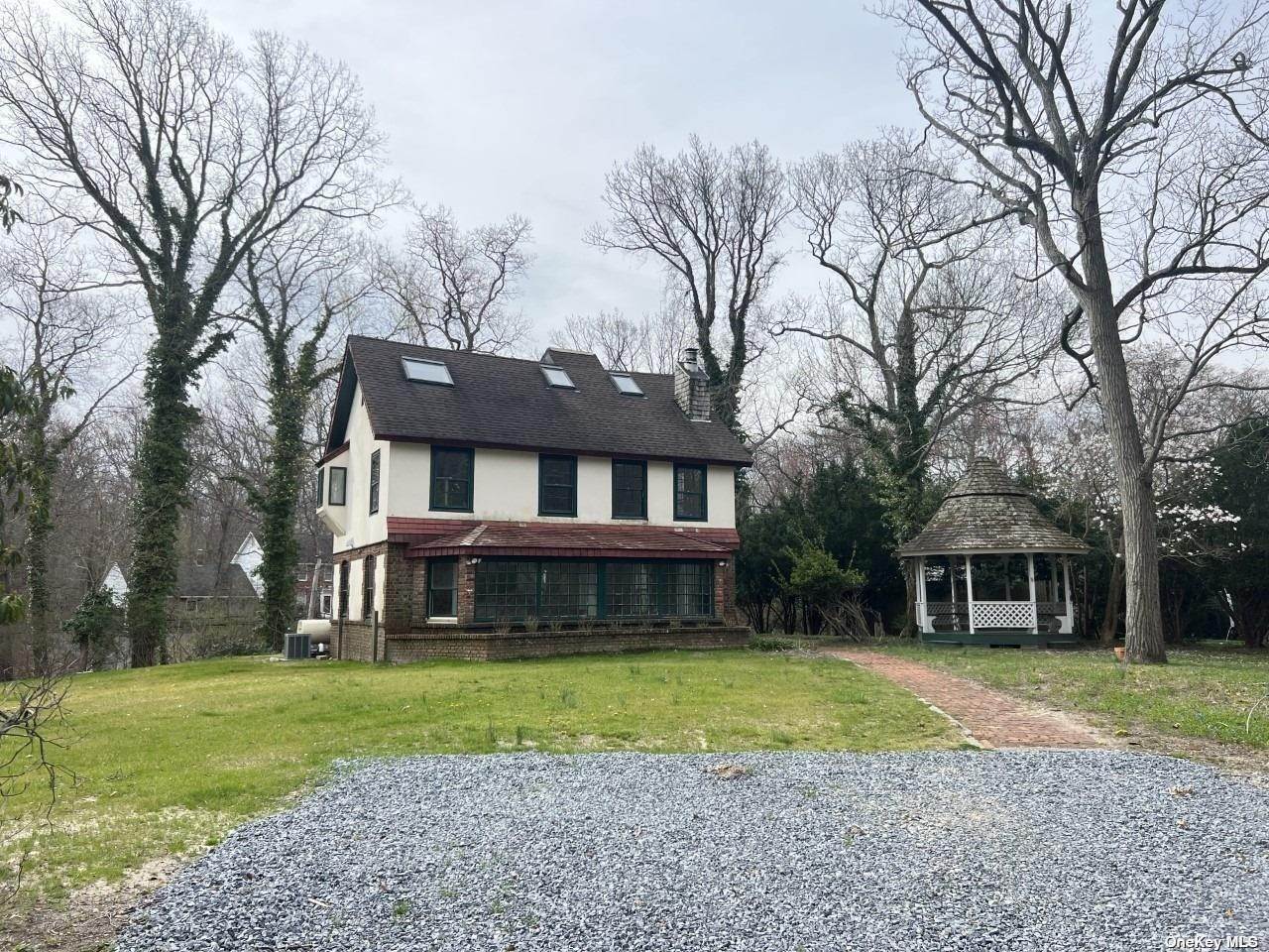 Residential Lease at 10 Lower Devon Road Port Jefferson, New York 11777 United States