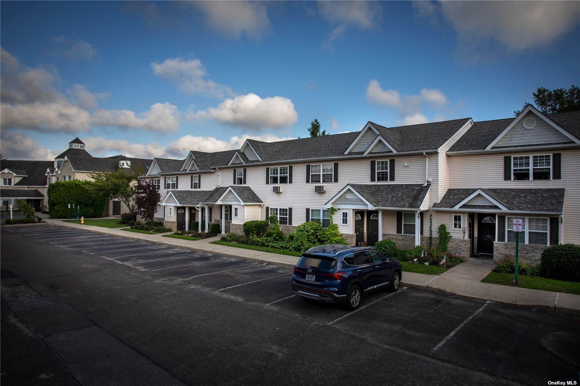 Residential Lease at 2 Victorian Court # 138 Holtsville, New York 11742 United States