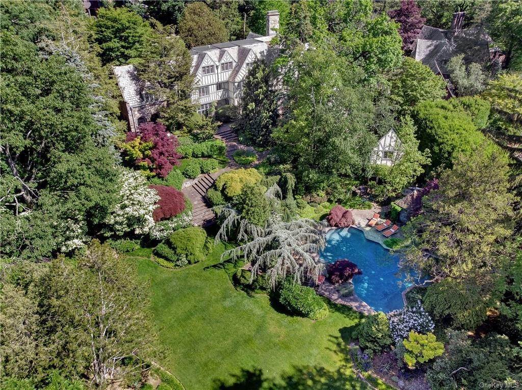 Residential for Sale at 5 Elm Rock Road Bronxville, New York 10708 United States