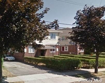 住宅租赁 在 1 Eastern Parkway # 1-1 Farmingdale, 纽约 11735 美国