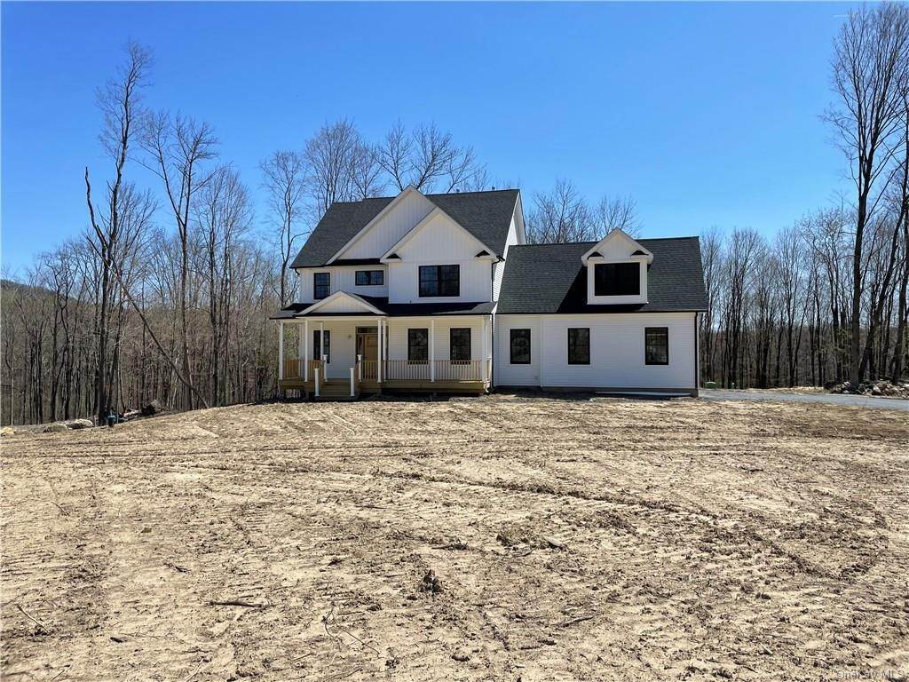 Residential for Sale at 20 Vintner's Way Warwick, New York 10990 United States