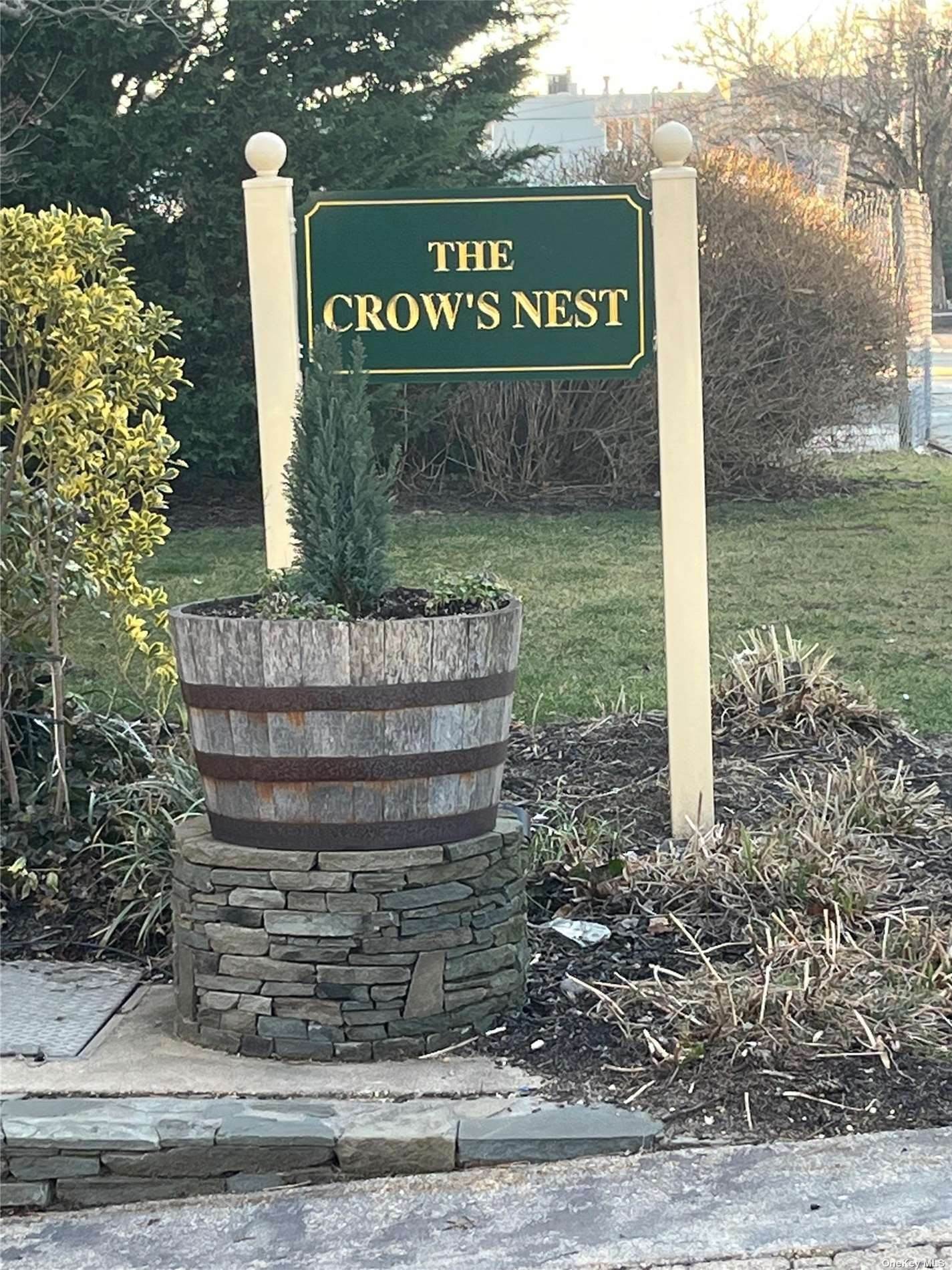 Жилой аренды в 13 The Crows Nest Port Washington, Нью-Йорк 11050 Соединенные Штаты