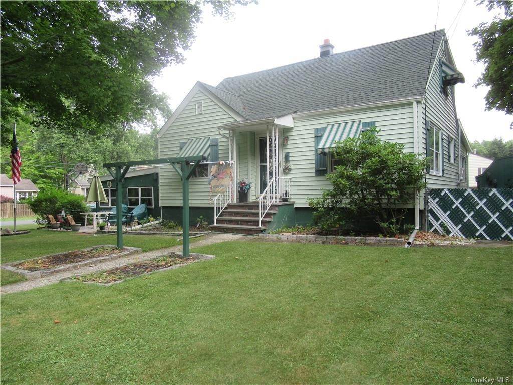 Residential for Sale at 120 West Street Warwick, New York 10990 United States