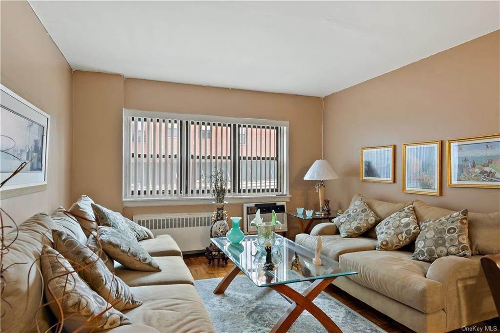 1. Residential for Sale at 1910 Pelham Parkway S # 2B Bronx, New York 10461 United States