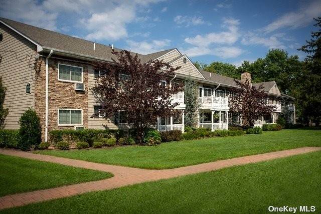 Residential Lease at 668 Veterans Highway # 2-2C Hauppauge, New York 11788 United States
