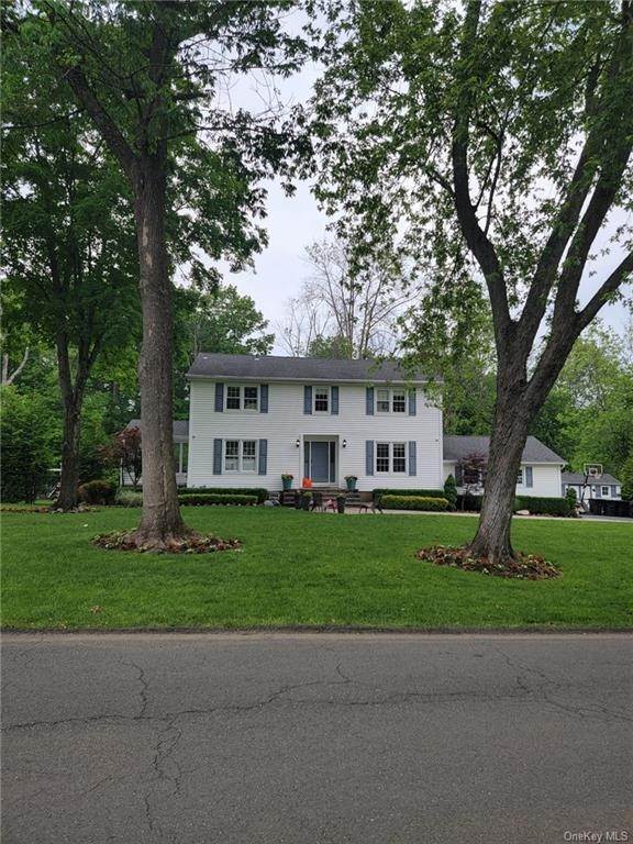 Residential for Sale at 25 Hidden Valley Drive Suffern, New York 10901 United States