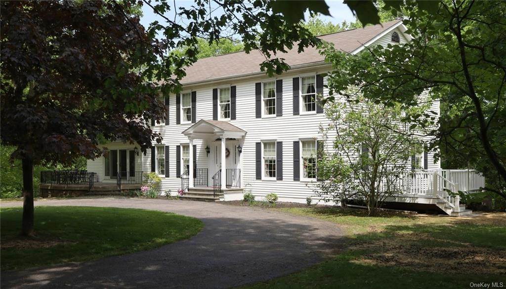 Residential Lease at 39 Oak Hill Drive Cold Spring, New York 10516 United States