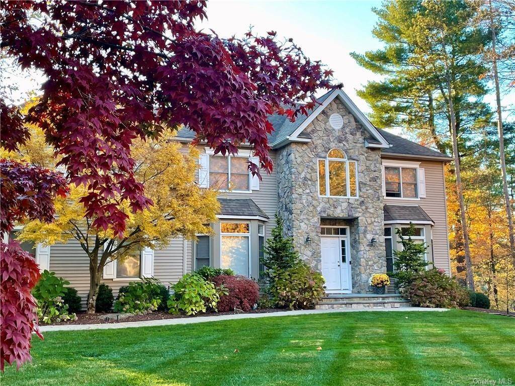 Residential for Sale at 6 Divot Place Montebello, New York 10901 United States