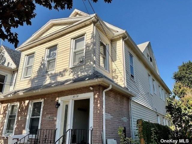 Residential Lease الساعة 87-37 257th Street # 2nd Fl Floral Park, New York 11001 United States