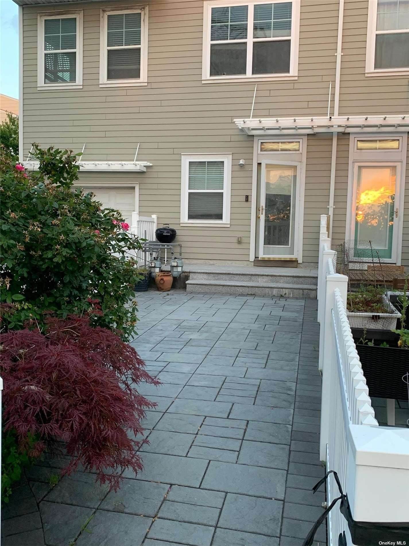 Residential Lease at 177 Commodore Circle W # A Arverne, New York 11692 United States