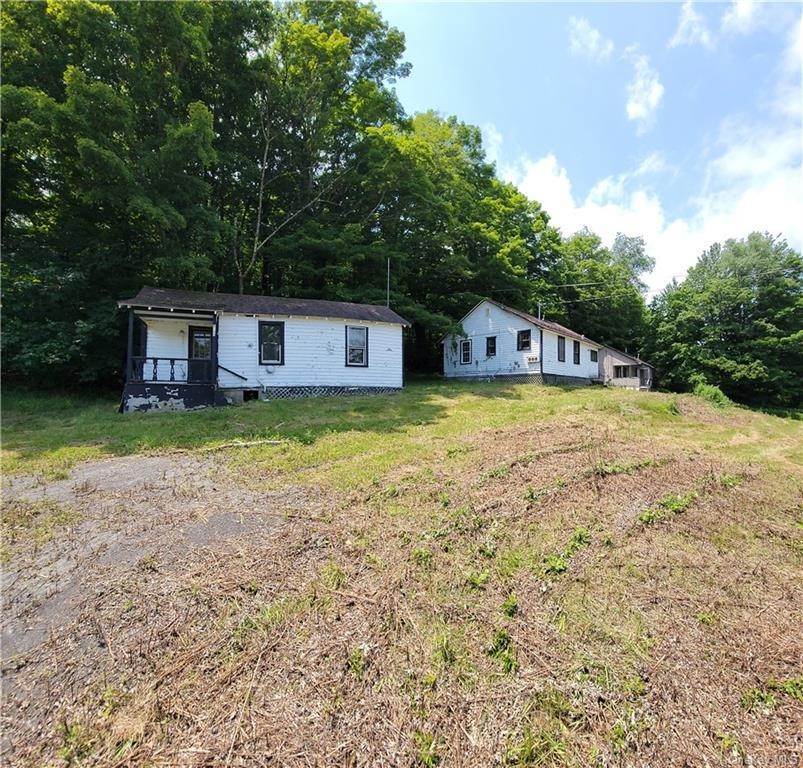 11. Residential for Sale at 2495 Ulster Heights Road Fallsburg, New York 12733 United States