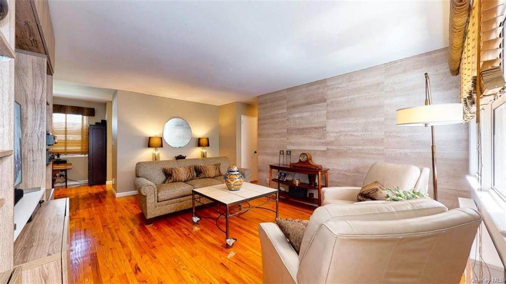 11. Residential for Sale at 198 S Buckhout Street # 198 Irvington, New York 10533 United States