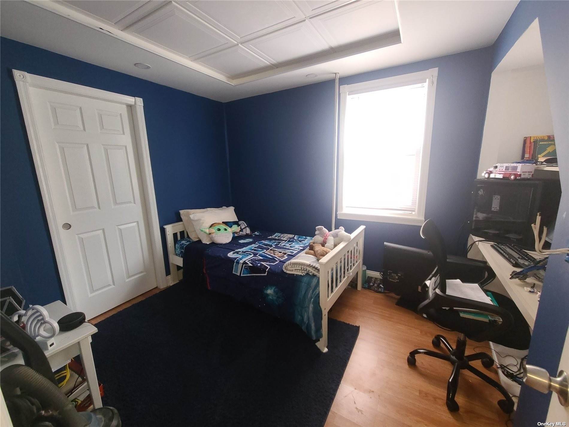 13. Residential for Sale at 88-16 N 215th Place Queens Village, New York 11427 United States