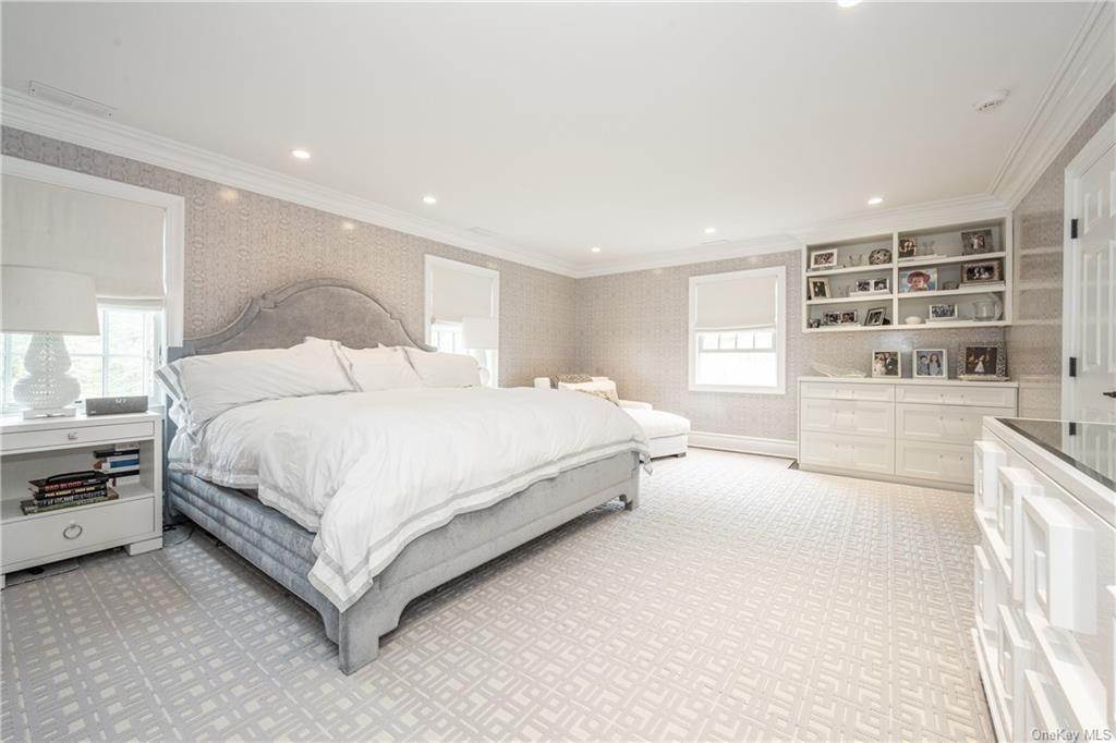 15. Residential for Sale at 239 Fox Meadow Road Scarsdale, New York 10583 United States