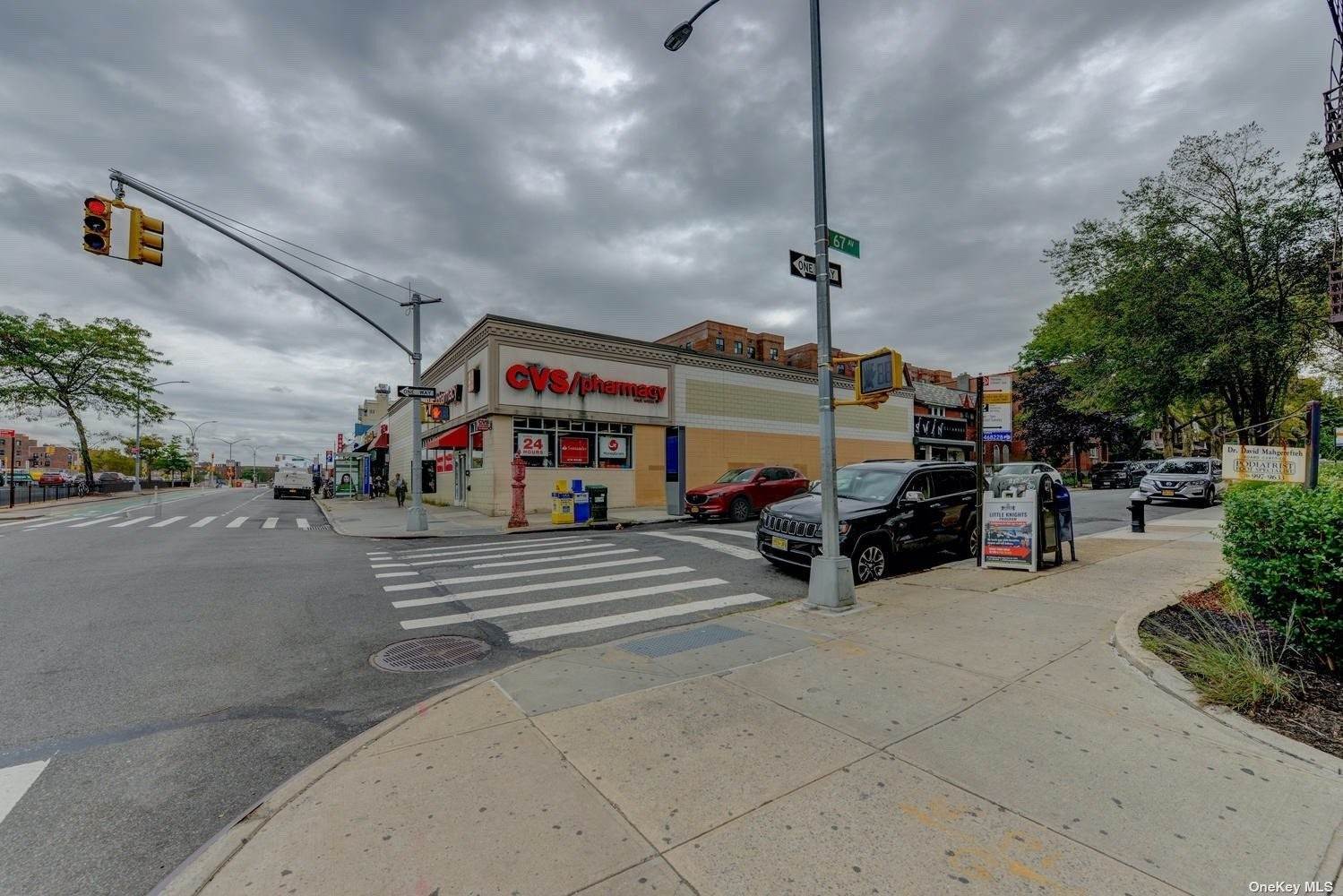 18. Residential for Sale at 98-120 Queens Boulevard # 2K Rego Park, New York 11374 United States