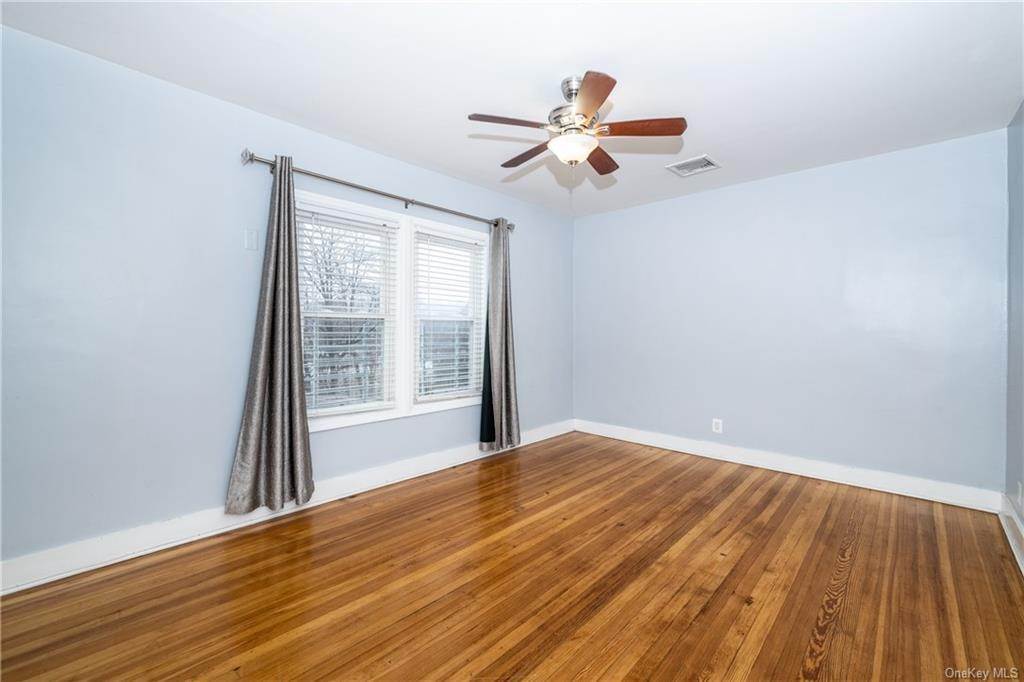 18. Residential for Sale at 54 Touissant Avenue Yonkers, New York 10710 United States