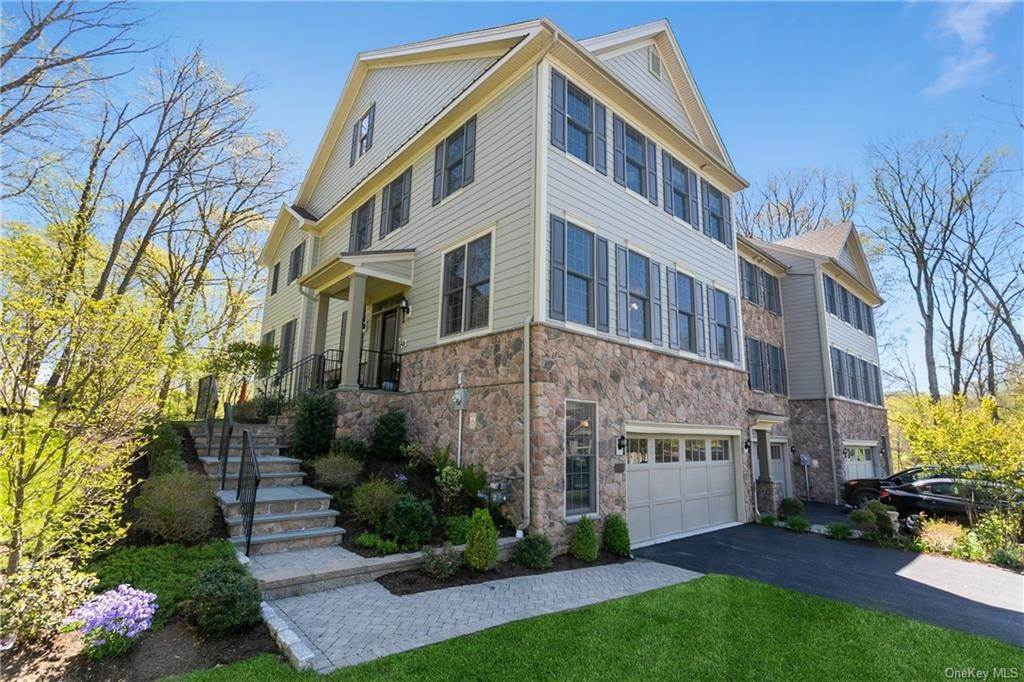 2. Residential for Sale at 6 Hedges Court Cortlandt Manor, New York 10567 United States