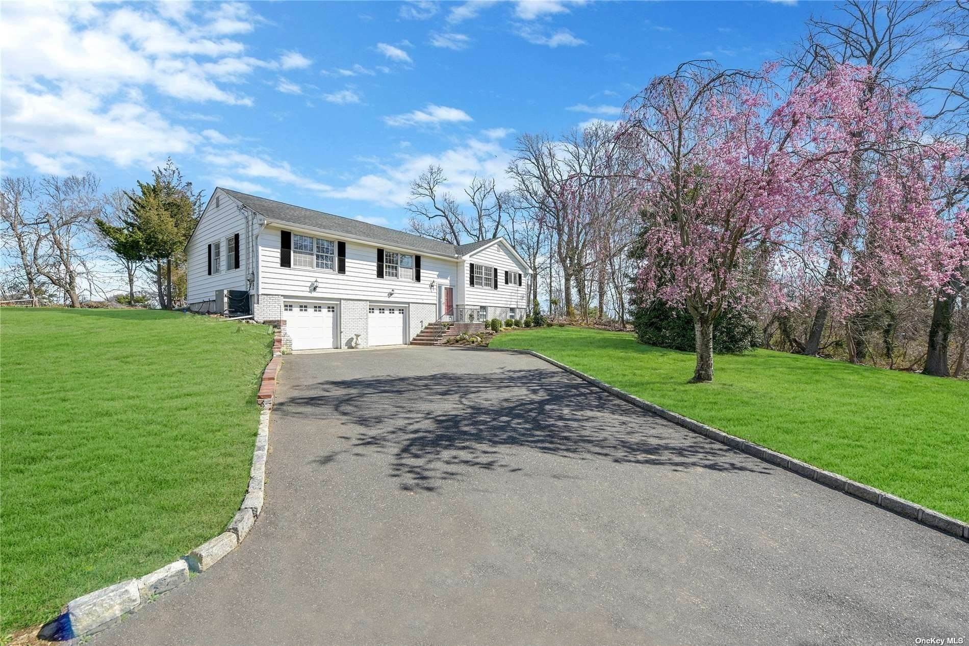 2. Residential for Sale at 29 Old Homestead Road Port Jefferson, New York 11777 United States