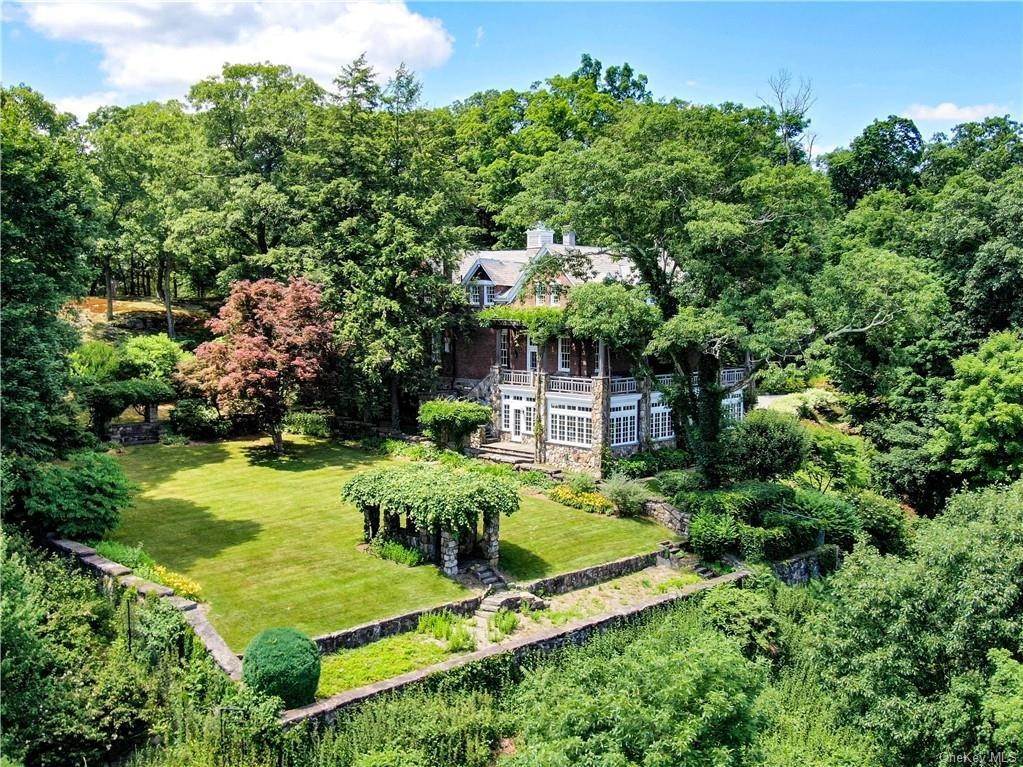 2. Residential for Sale at 29 Serpentine Road Tuxedo Park, New York 10987 United States