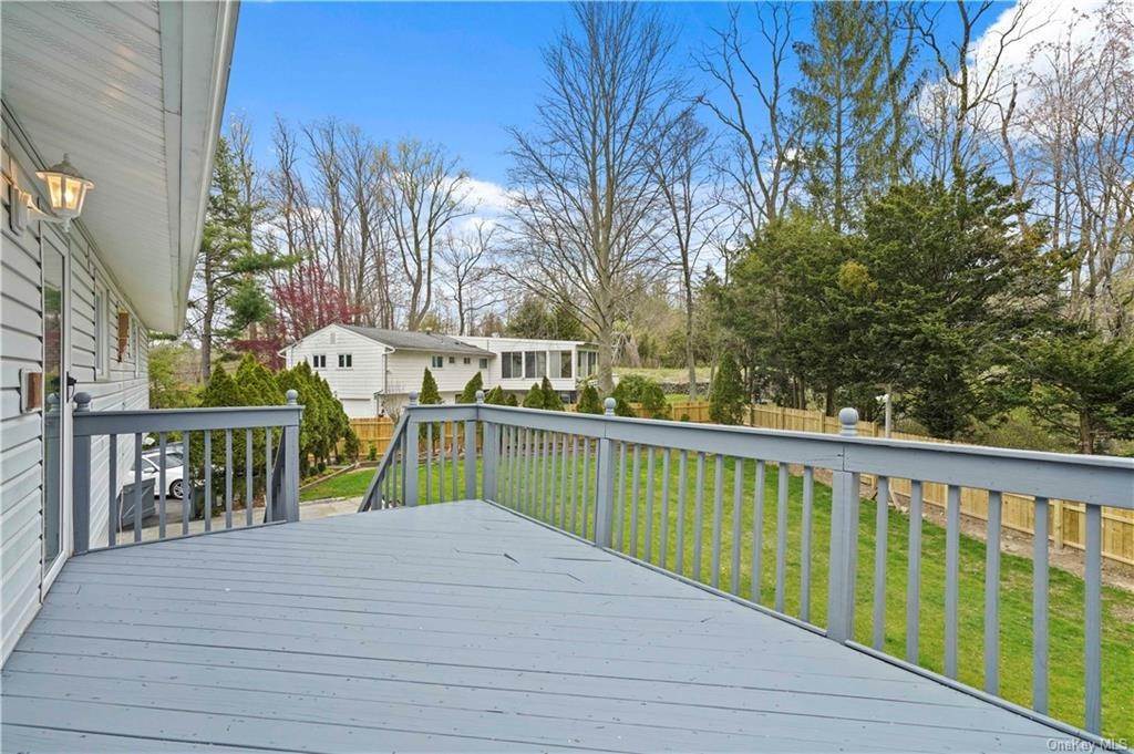 20. Residential for Sale at 61 Sprain Road Scarsdale, New York 10583 United States