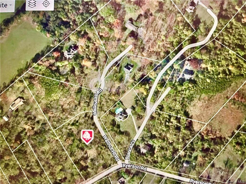 3. Residential for Sale at 1 Walnut Hill Road Warwick, New York 10990 United States