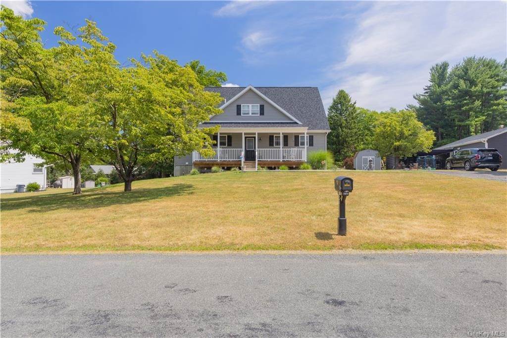3. Residential for Sale at 14 Fairview Drive Tomkins Cove, New York 10986 United States