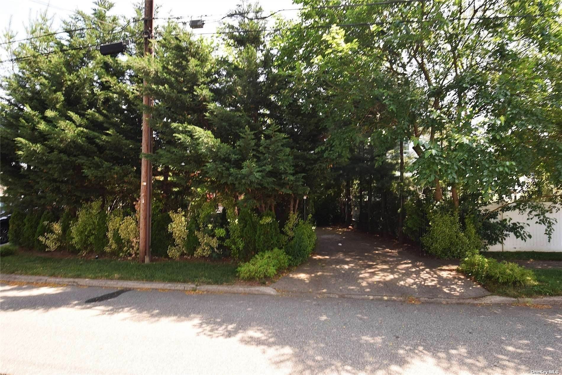 4. Residential for Sale at 130 Barwick Street Floral Park, New York 11001 United States