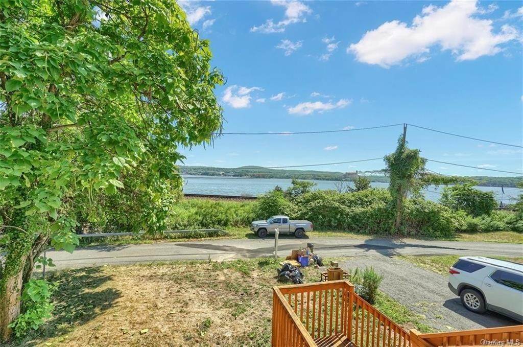 4. Residential for Sale at 26 River Road Tomkins Cove, New York 10980 United States